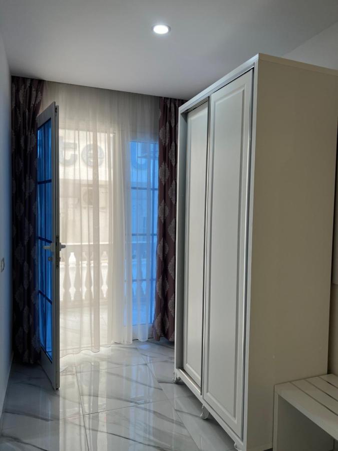 Ujvara Hotel Golem  Extérieur photo