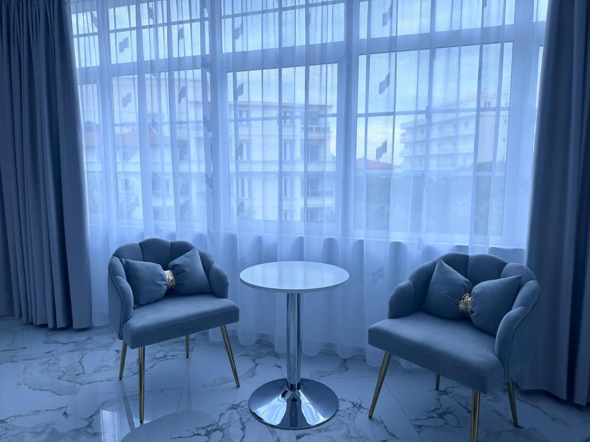 Ujvara Hotel Golem  Extérieur photo
